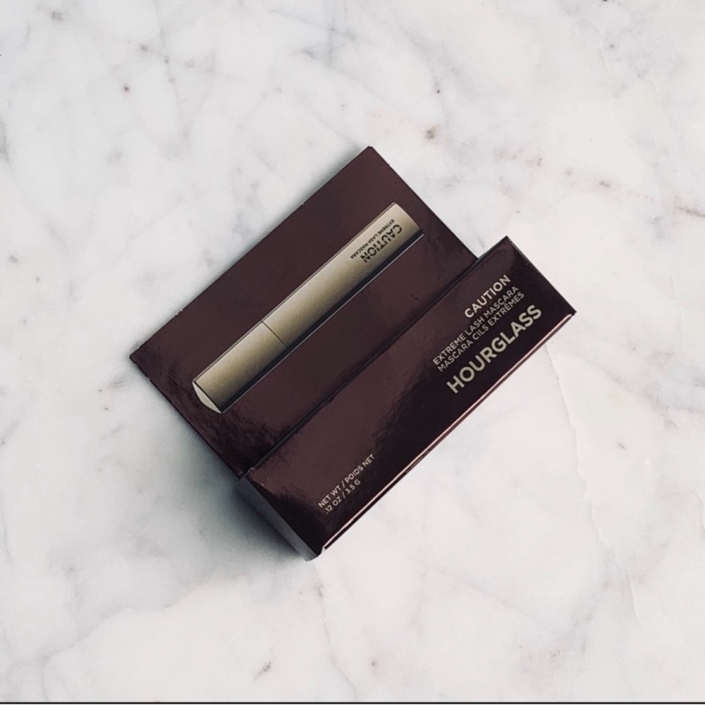 HOURGLASS Caution Extreme Lash Mascara